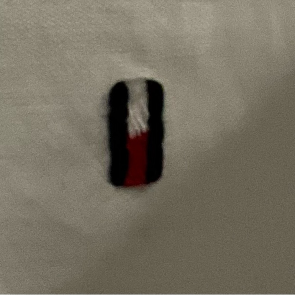 *****SALE*****Tommy Hilfiger White Pull-over with top buttons - Picture 6 of 6